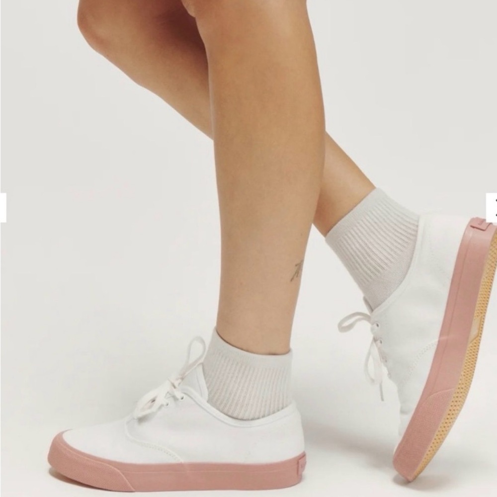 Reformation Women’s  Size 9  Hazel White and Pink Sneakers New